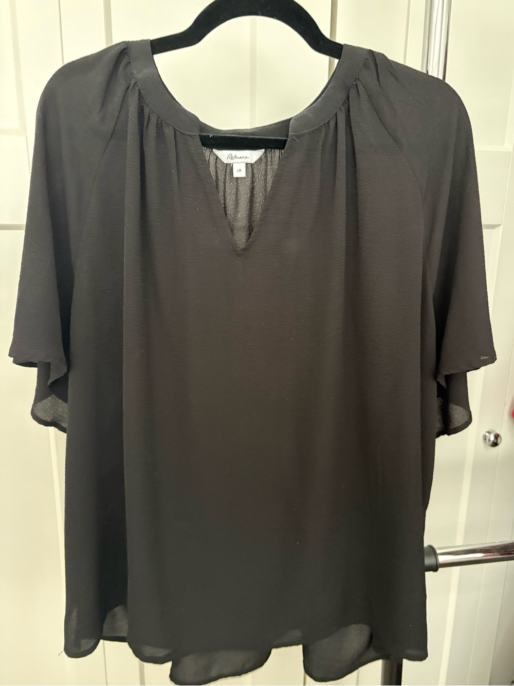 Black Short Sleeve V-Neck Blouse